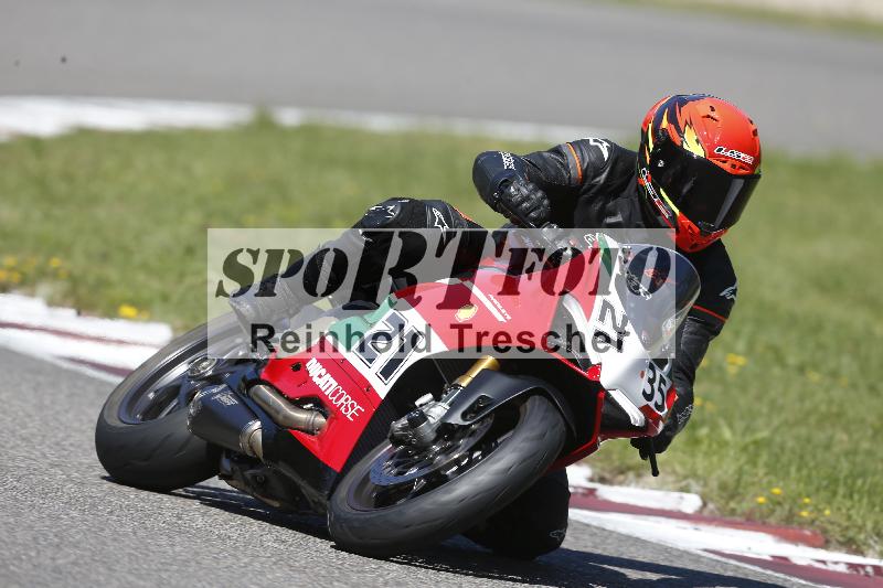 /Archiv-2025/48 25.08.2025 Cornu Master School ADR/rot-rouge/35